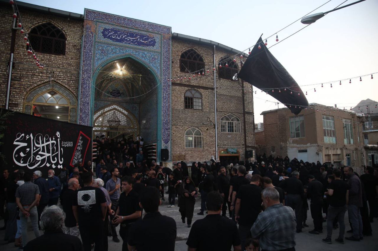 برگزاری آیین سنتی مذهبی