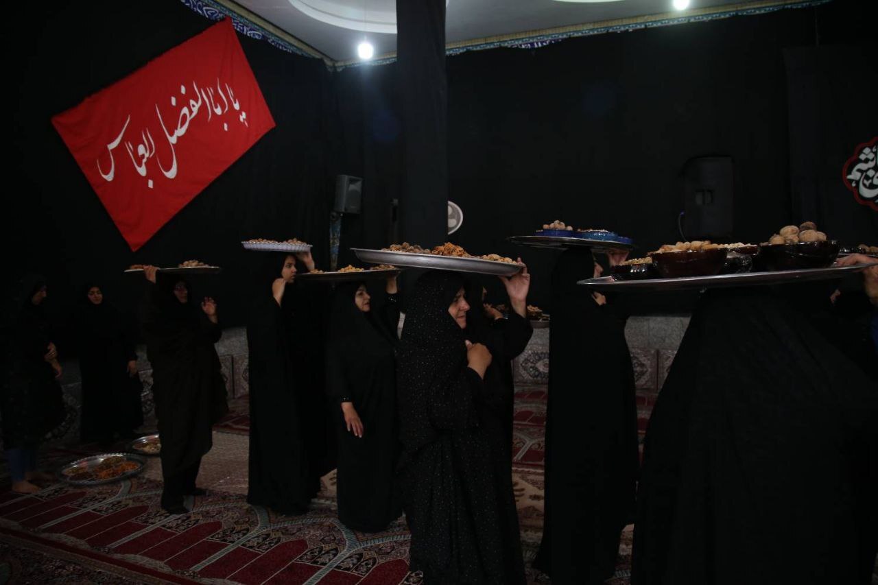 برگزاری آیین سنتی مذهبی