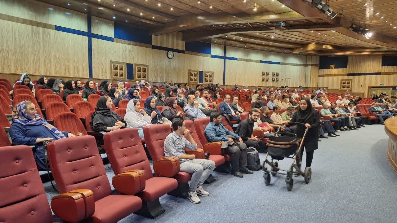 روز خبرنگار را با حال و هوایی متفاوت و بانشاط برگزار کردیم روز خبرنگار را با حال و هوایی متفاوت و بانشاط برگزار کردیم