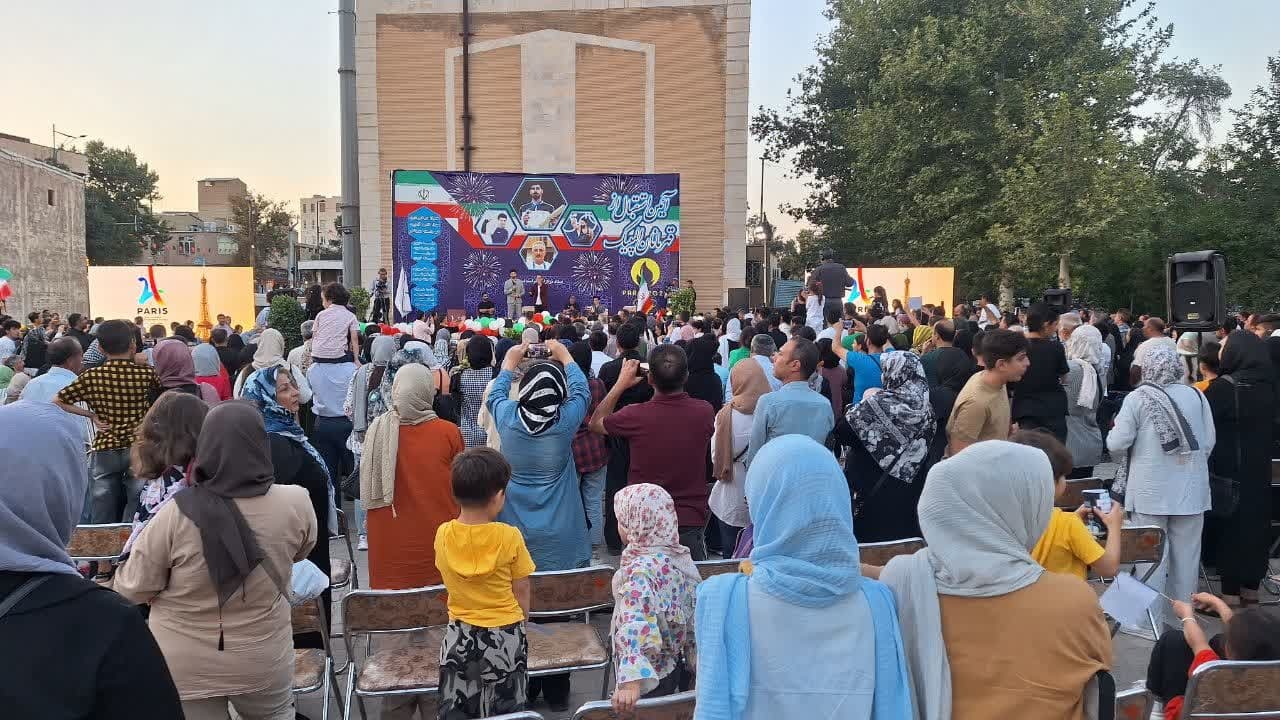 مردم قزوین از قهرمانان المپیکی خود استقبال کردند
