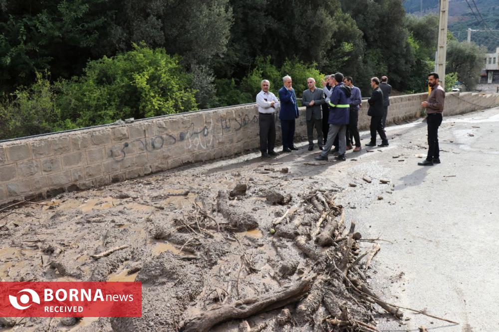 بازدید میدانی فرماندار شهرستان رودبار از مسیر سیل زده شهرداری رودبار به روستای کوشک