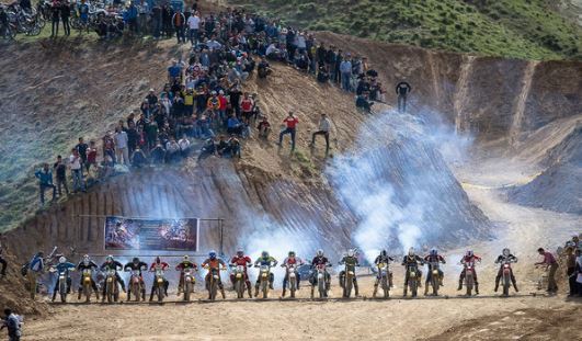 7 هزار ورزشکار بیمه شده در رشته اتومبیلرانی و موتورسواری فعالیت می کنند 7 هزار ورزشکار بیمه شده در رشته اتومبیلرانی و موتورسواری فعالیت می کنند