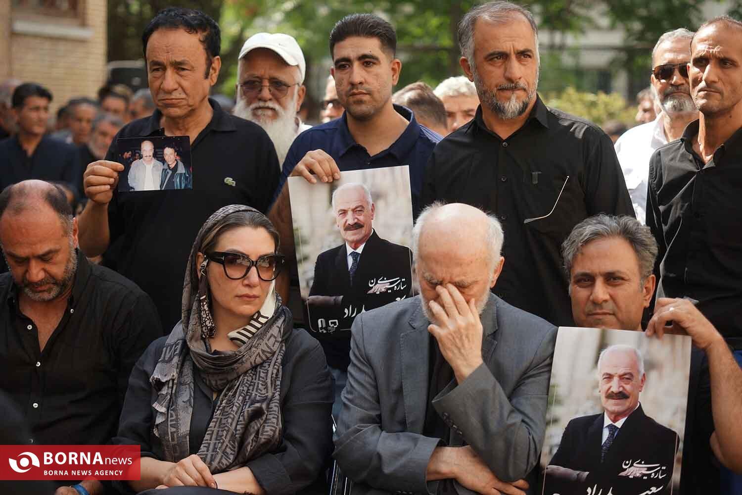 مراسم تشییع پیکر «سعید راد»/ ستارهای که عشقش دوربین و نفسش پرسپولیس بود مراسم تشییع پیکر «سعید راد»/ ستارهای که عشقش دوربین و نفسش پرسپولیس بود