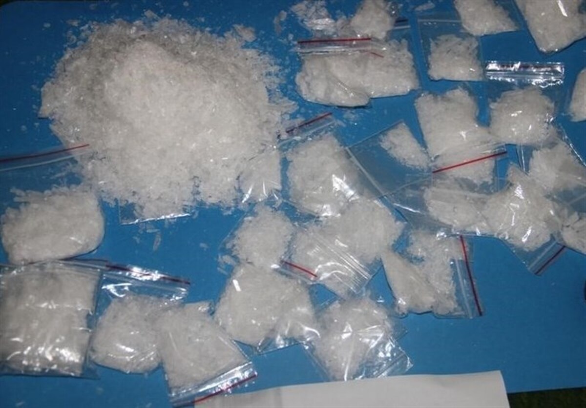 کشف ۶۷ کیلوگرم مخدر شیشه از دو قاچاقچی حرفه‌ای