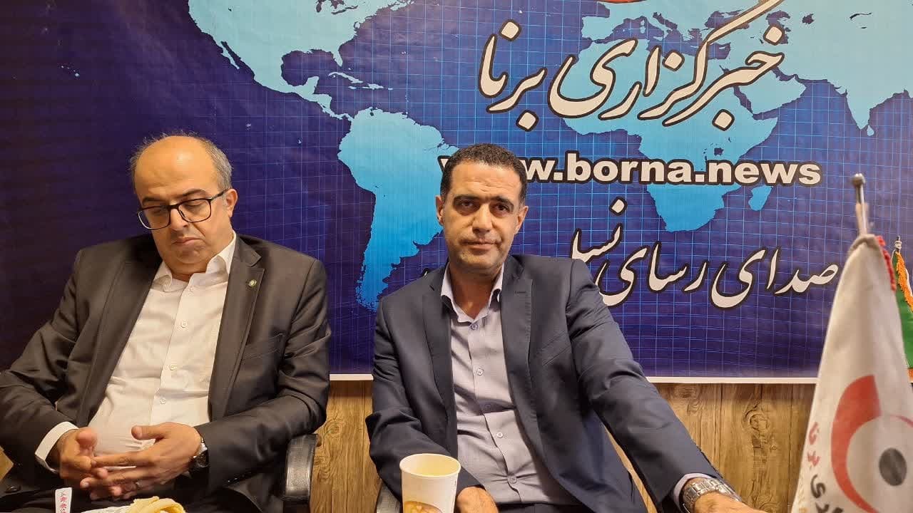 رسانه ها در ارتقای دانش مردم در استفاده از وکیل نقش مهمی دارند