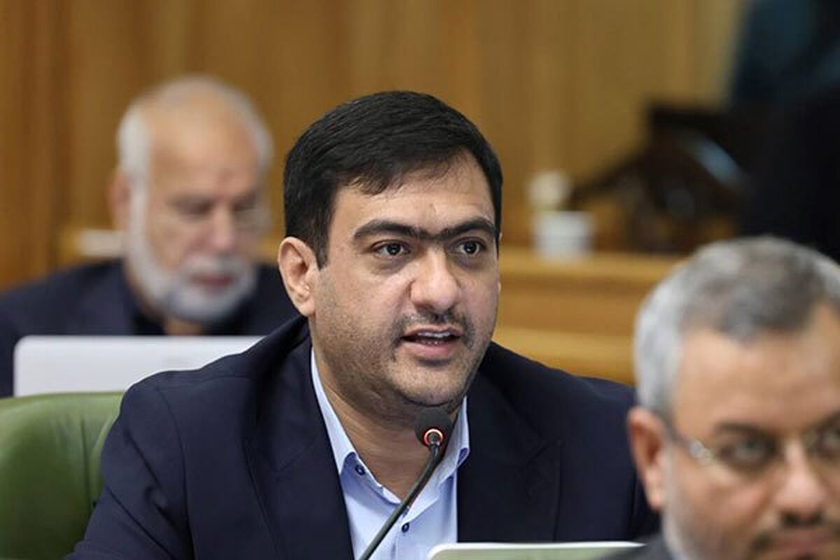 بابایی: شهرداری تهران اجازه ندارد در حوزه توسعه شبکه فیبر نوری سیاست گذاری کند