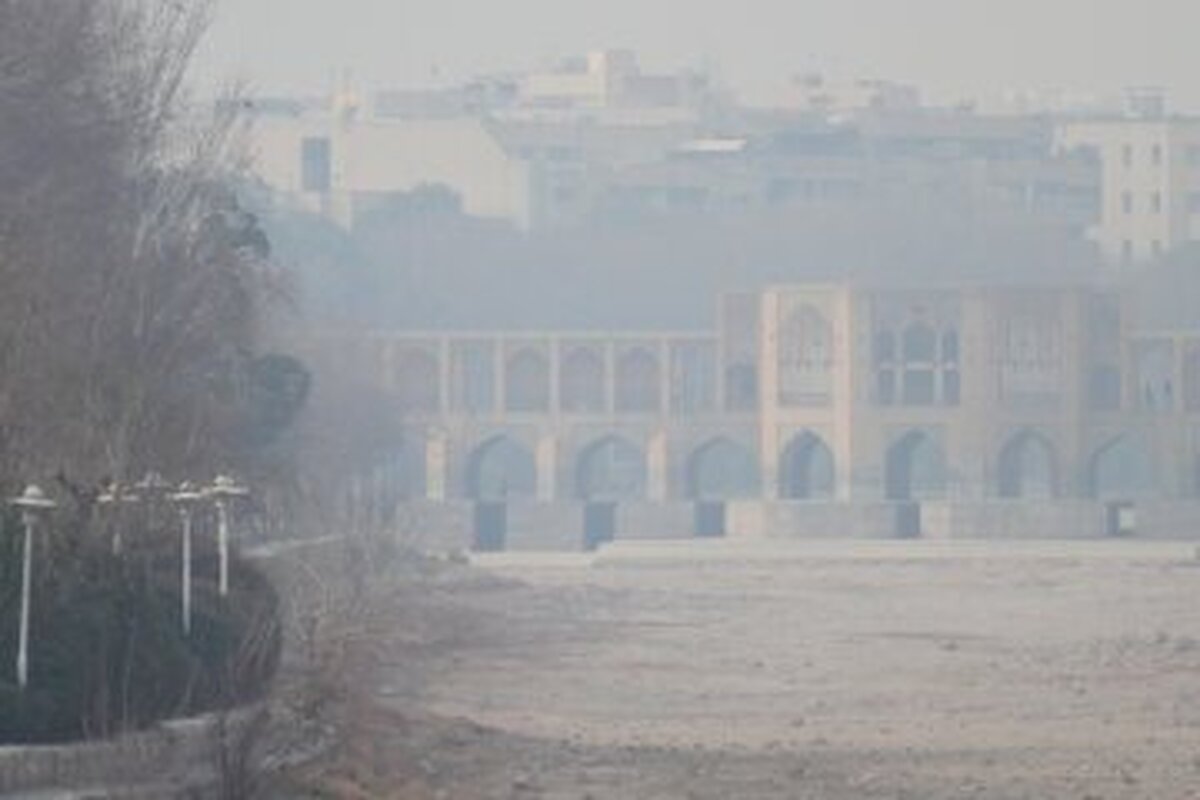 هوای اصفهان آلوده است/ کاشان در وضعیت قرمز