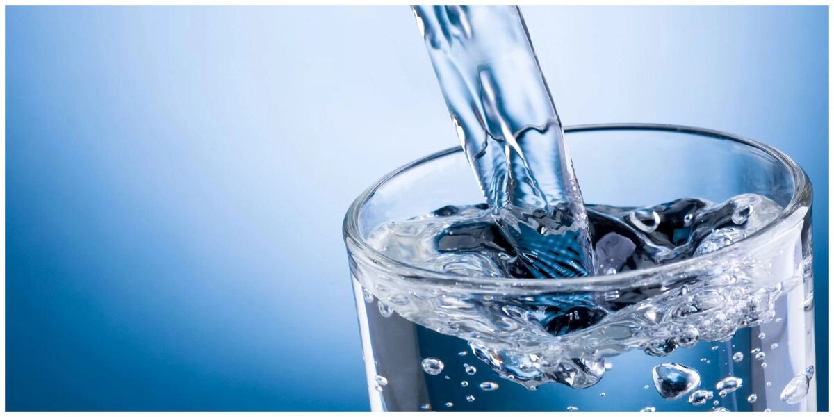 هنگام گرمازدگی نوشیدن «آب معمولی» خطرناک است