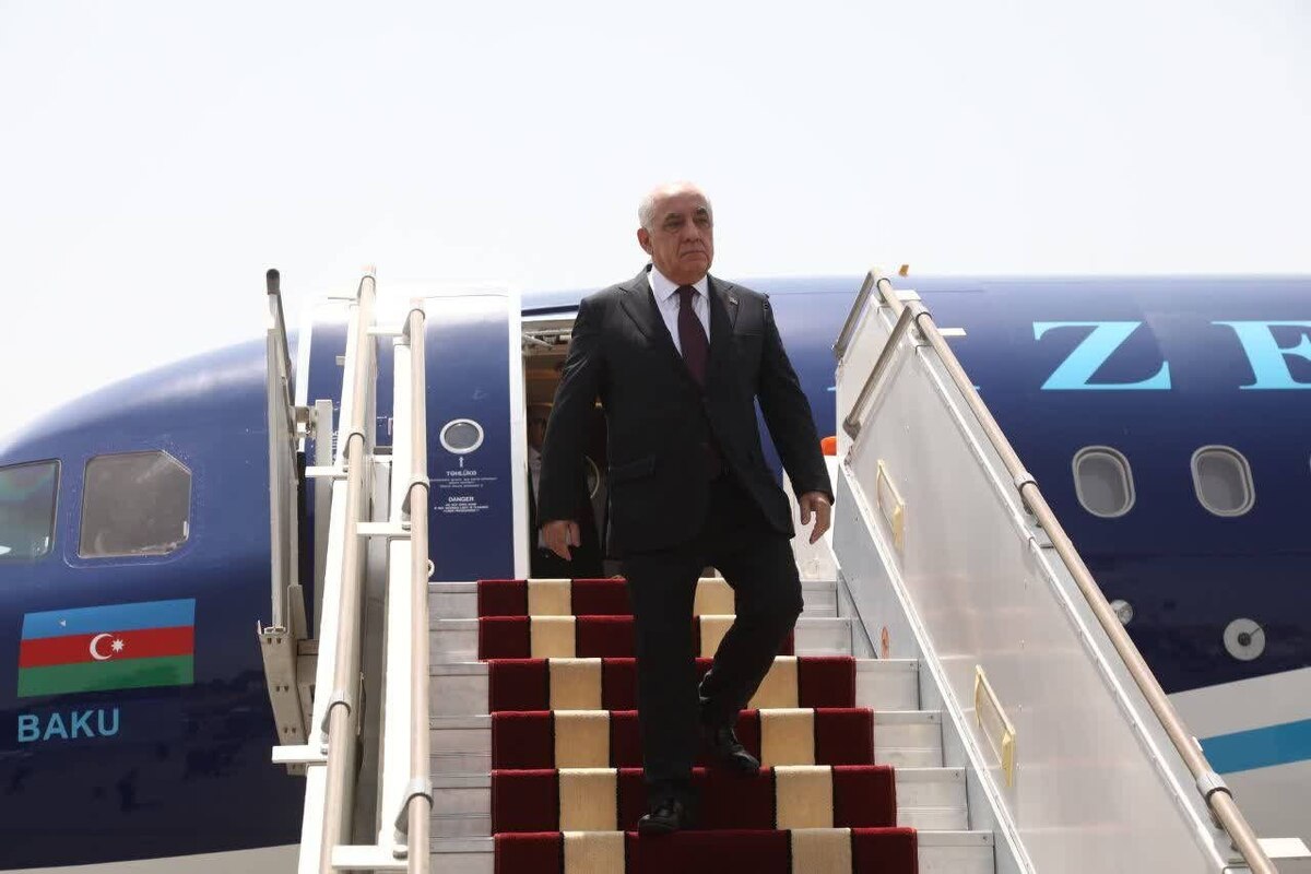 ورود نخست‌وزیر جمهوری آذربایجان و هیات همراه به تهران