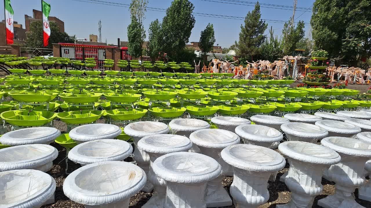 30 میلیارد تومان اقلام مبلمان شهری و تجهیزات خودرویی شهرداری آبیک رونمایی شد 