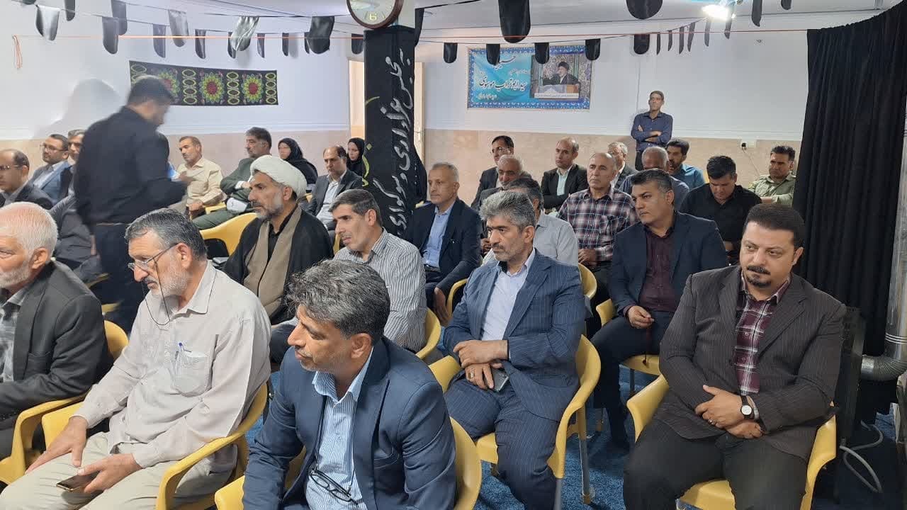 اقتصاد و فرهنگ در اولویت کار مدیران باشد اقتصاد و فرهنگ در اولویت کار مدیران باشد