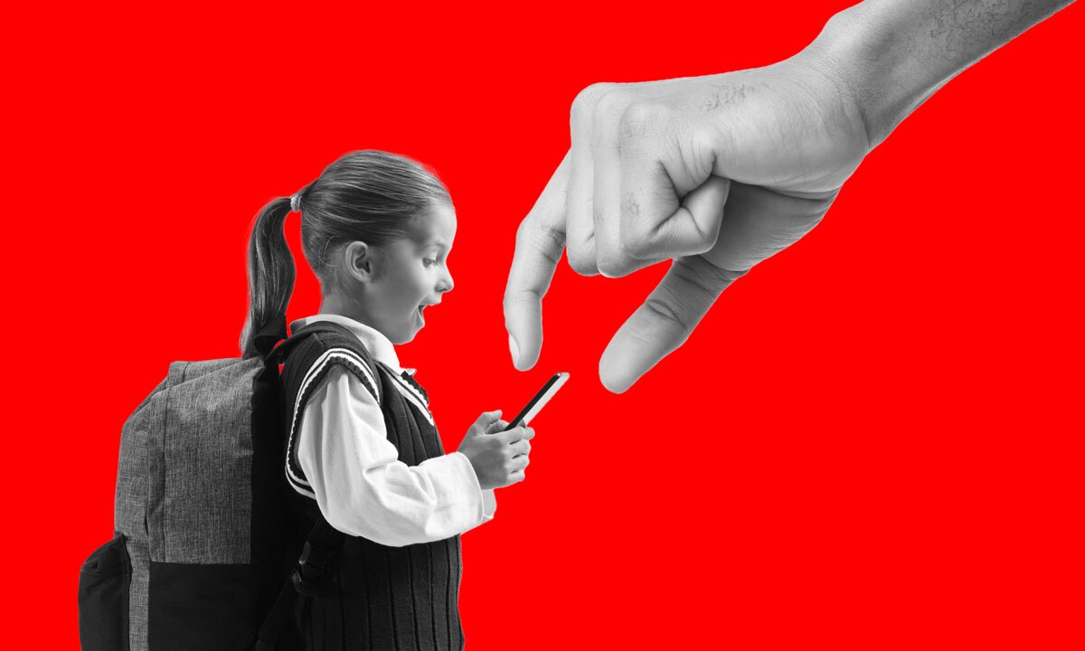 ممنوعیت استفاده از موبایل در یک مدرسه انگلیسی ممنوعیت استفاده از موبایل در یک مدرسه انگلیسی