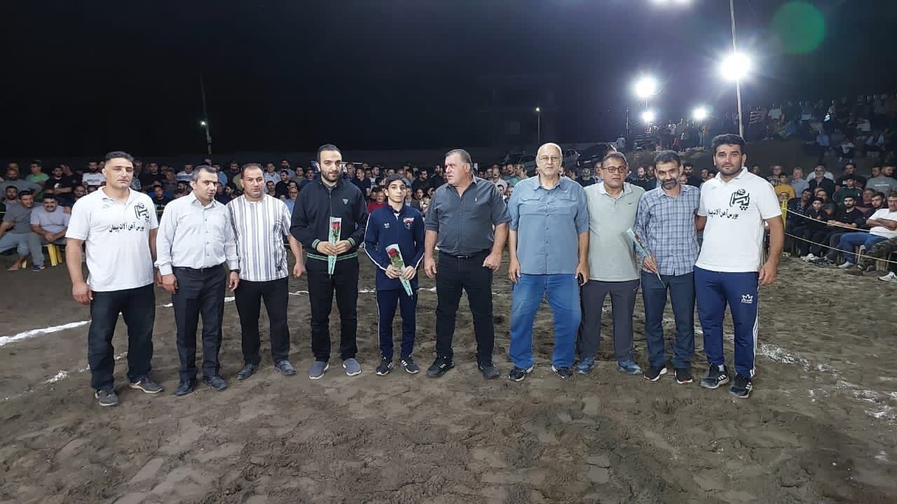 کشتی لوچوی کلاردشت به ایستگاه پایانی خوددرشهریور ۱۴۰۳ رسید کشتی لوچوی کلاردشت به ایستگاه پایانی خوددرشهریور ۱۴۰۳ رسید