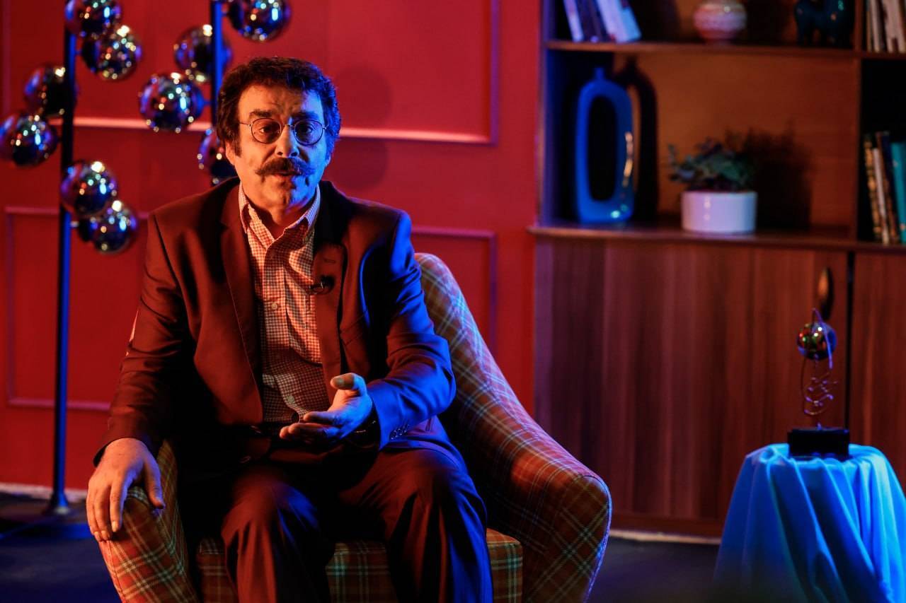 «سرزمین شعر» با اجرای امیرحسین مدرس روی آنتن می‌رود + تصاویر پشت صحنه