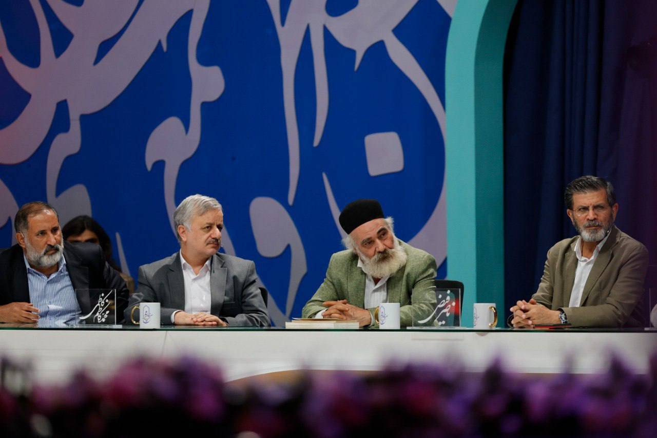 «سرزمین شعر» با اجرای امیرحسین مدرس روی آنتن می‌رود + تصاویر پشت صحنه