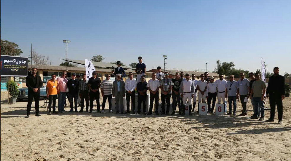 چهارمین دوره رقابتهای پرش با اسب استان قزوین برگزارشد چهارمین دوره رقابتهای پرش با اسب استان قزوین برگزارشد