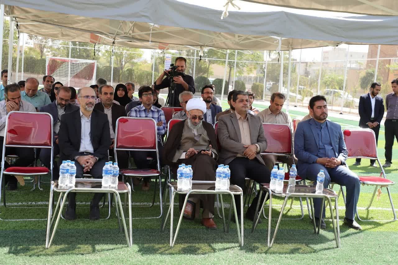 تجهیزات آزمایشگاهی FE-SEM در دانشگاه بین‌المللی امام خمینی رونمایی شد