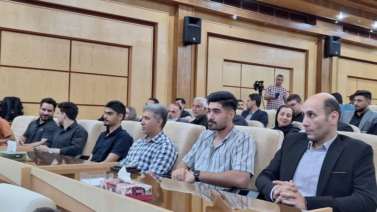 پارالمپیکی ها گل کاشتند/ بچه ها متشکریم