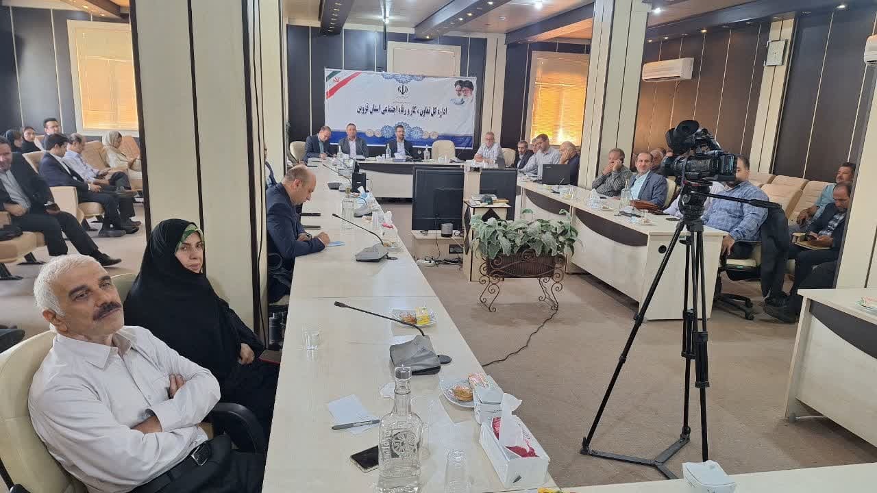 تعاونی های برتر استان قزوین تجلیل شدند