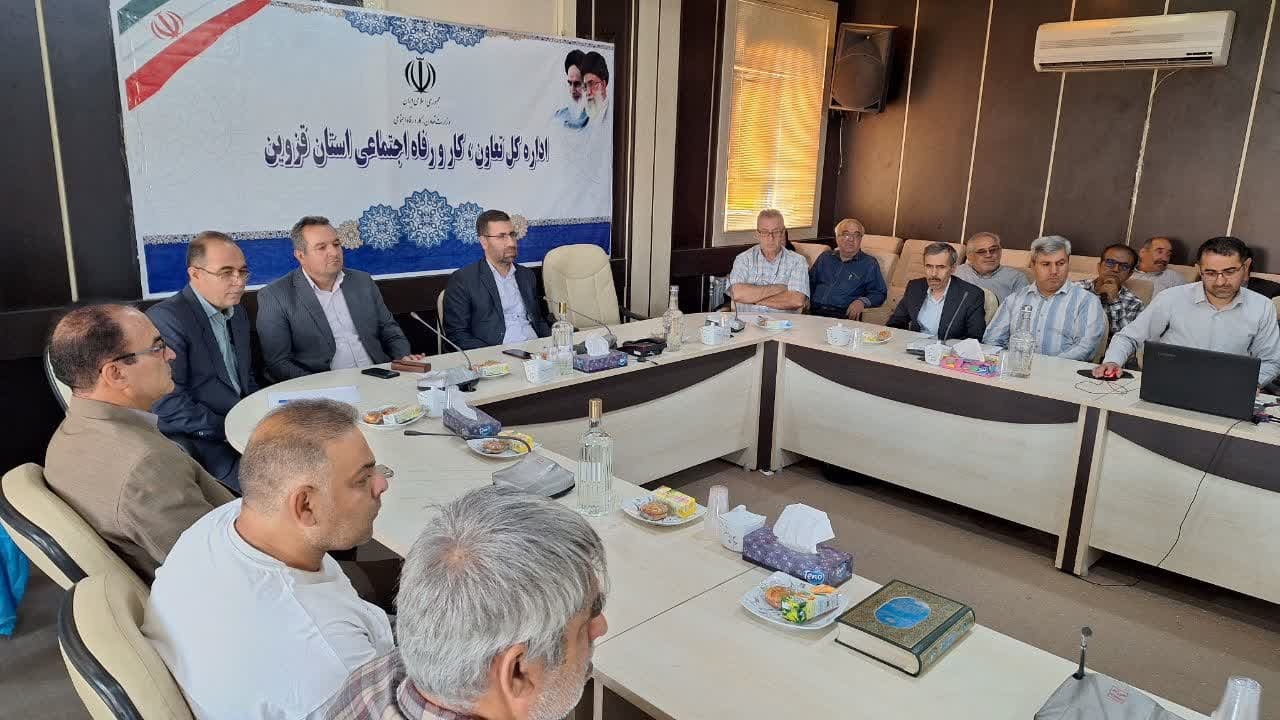 تعاونی های برتر استان قزوین تجلیل شدند