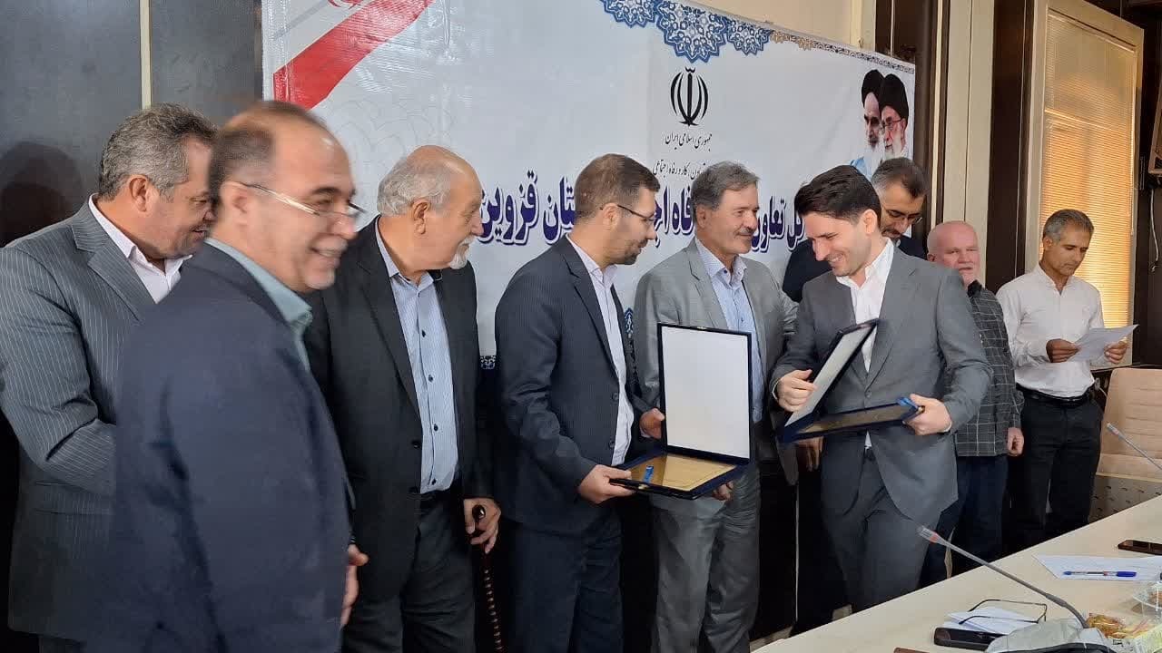 با احیای جایگاه تعاونی ها می توانیم طرح های بزرگی را اجرایی کنیم