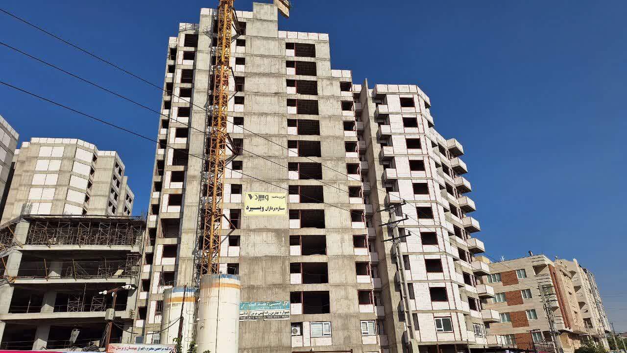 مدیرکل کار استان قزوین از پروژه ۴۴۲ واحدی مسکن ملاصدرا بازدید کرد