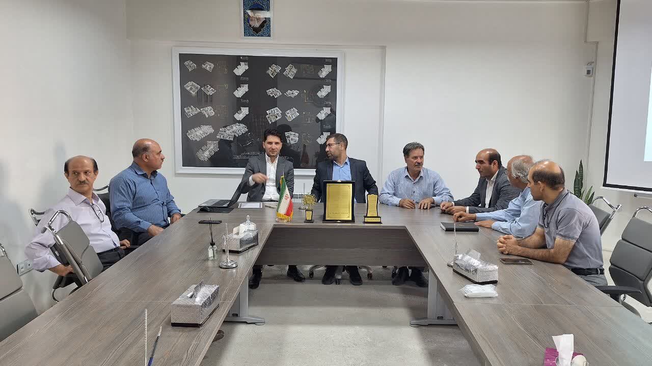 مدیرکل کار استان قزوین از پروژه ۴۴۲ واحدی مسکن ملاصدرا بازدید کرد