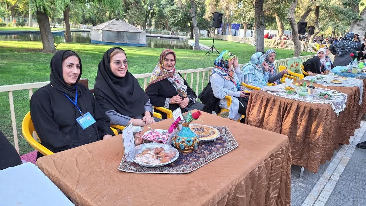 هفته فرهنگی قزوین به ایستگاه جشنواره غذا رسید