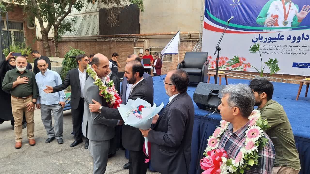 ورزشکاران پارالمپیک حرکتی عزتمندانه را در رقابتها رقم زدند