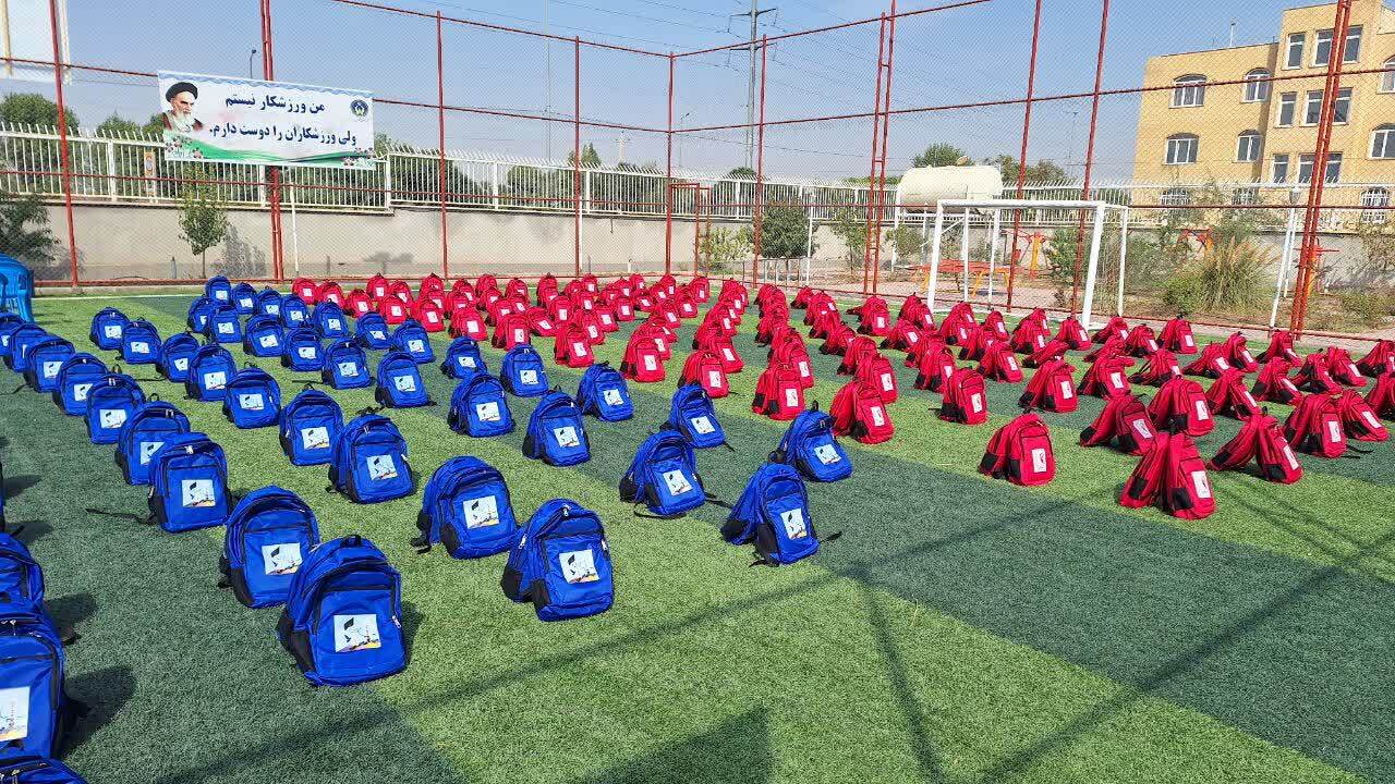 جشن عاطفه ها با برپایی ۲۳۱۳ پایگاه ثابت و سیار در استان قزوین برگزار می شود جشن عاطفه ها با برپایی ۲۳۱۳ پایگاه ثابت و سیار در استان قزوین برگزار می شود