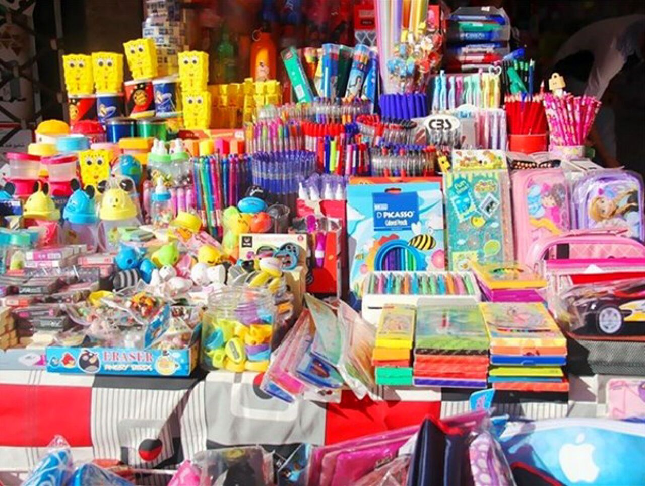 نمایشگاه فروش پاییزه در قزوین افتتاح شد