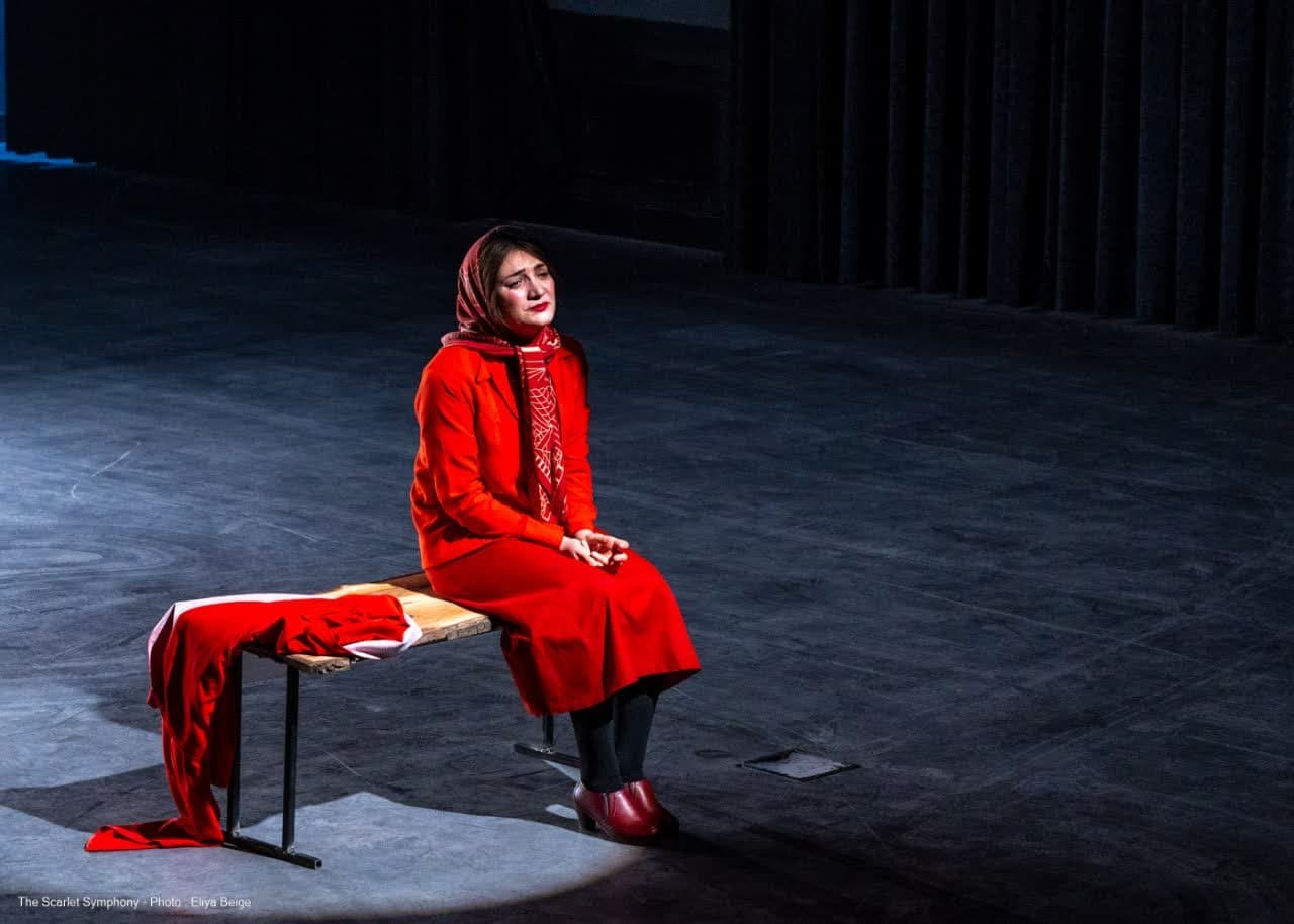 کنسرت نمایشی« قرمز جیغ» تا پنجم مهر در تئاتر شهر قزوین اجرا می شود کنسرت نمایشی« قرمز جیغ» تا پنجم مهر در تئاتر شهر قزوین اجرا می شود