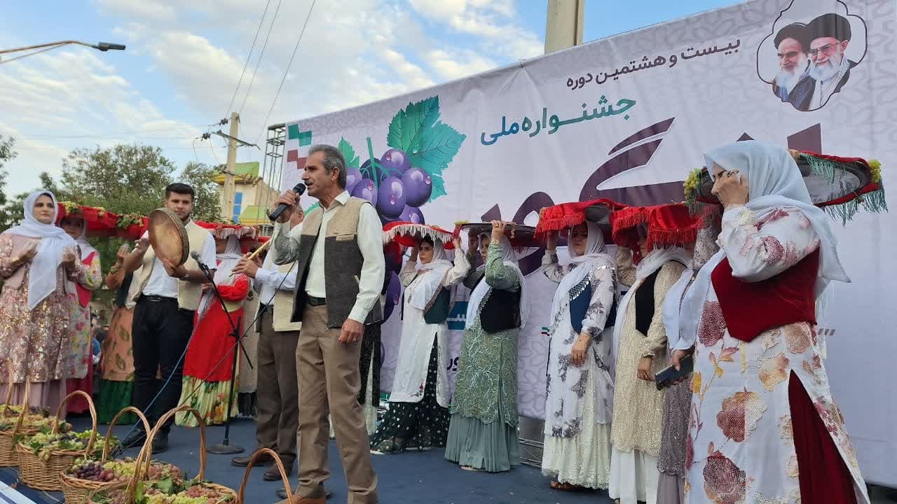 نوسازی و جوان سازی باغات تاکستان نیازمند حمایت دولت است