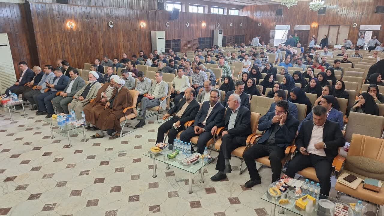 الگوبرداری از فضیلت های انسانی و اخلاقی پیامبر اکرم(ص) موجب سعادتمندی می شود