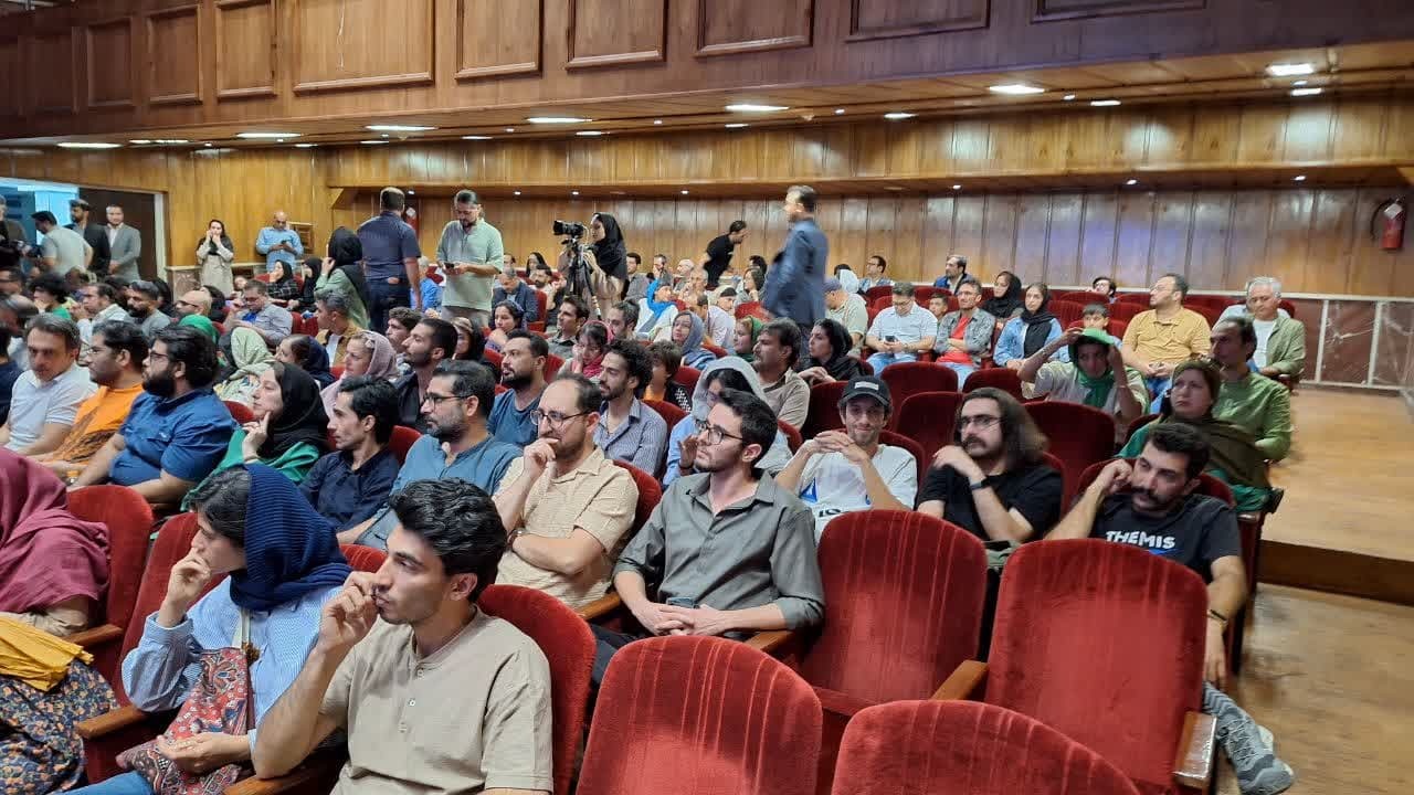 جشنواره سینمای جوان بهترین فرصت برای تبدال تجربه میان هنرمندان کشور بود جشنواره سینمای جوان بهترین فرصت برای تبدال تجربه میان هنرمندان کشور بود