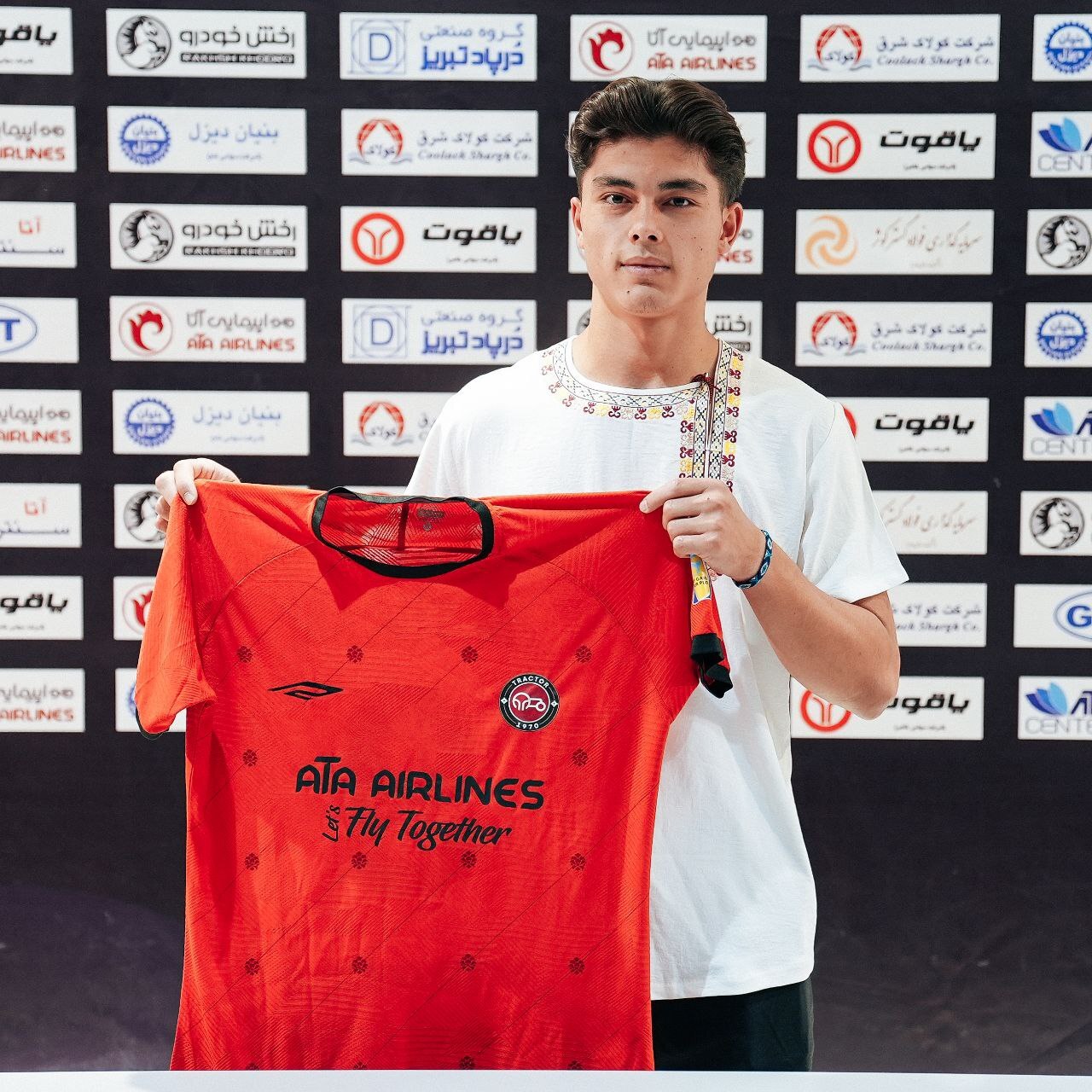 تراکتور چهار بازیکن جدید  جذب کرد + تصاویر