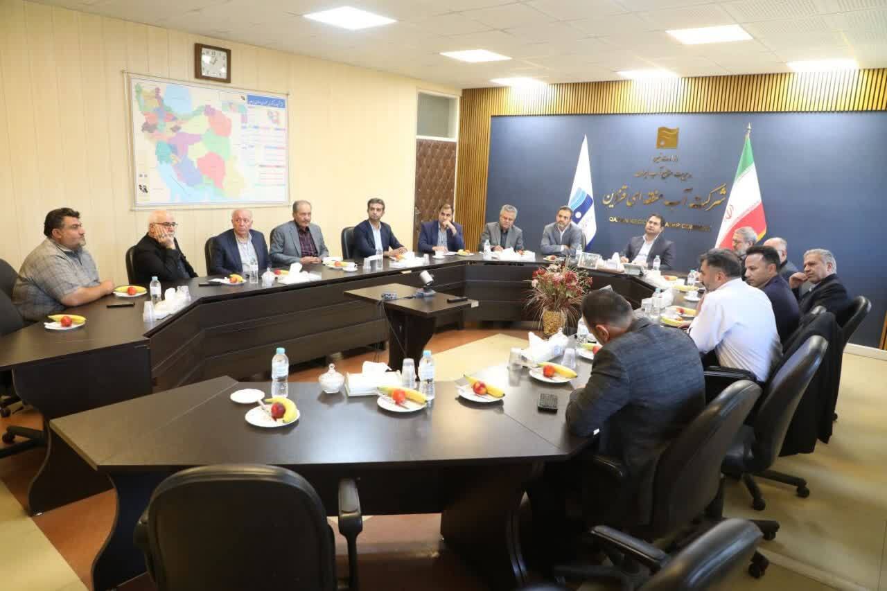 توزیع آب در شبکه آبیاری دشت قزوین براساس الگوی مدیریت مشارکتی