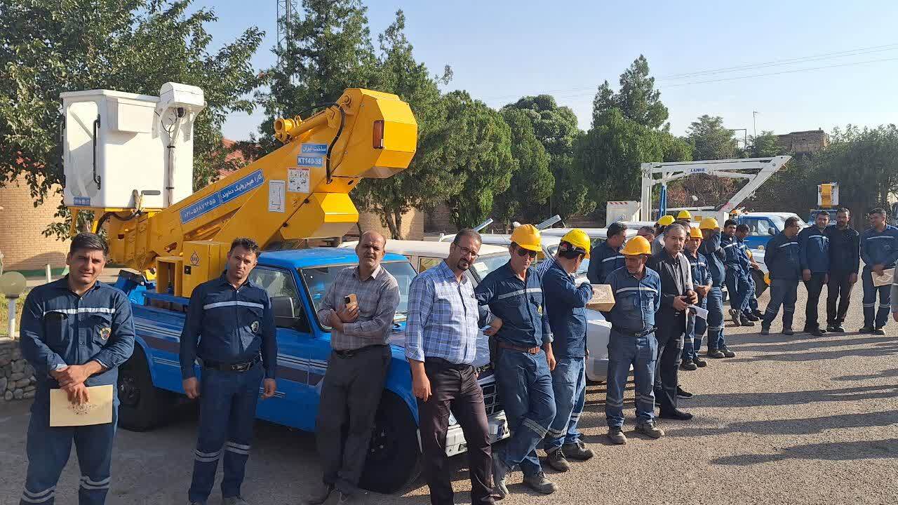 چهارمین اقدام جهادی شرکت توزیع نیروی برق استان در شهر نرجه تاکستان عملیاتی شد
