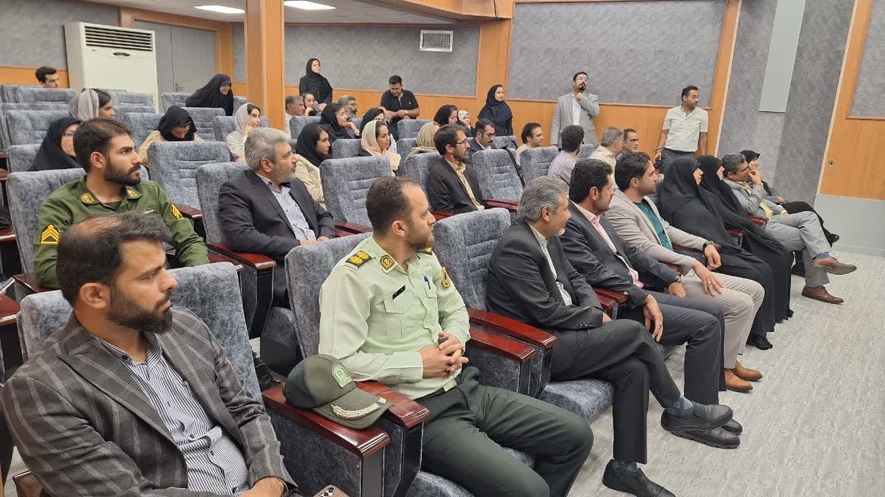 عکاسان خبری با انتخاب درست قاب تصویر رسالت امر به معروف و نهی از منکر دارند عکاسان خبری با انتخاب درست قاب تصویر رسالت امر به معروف و نهی از منکر دارند