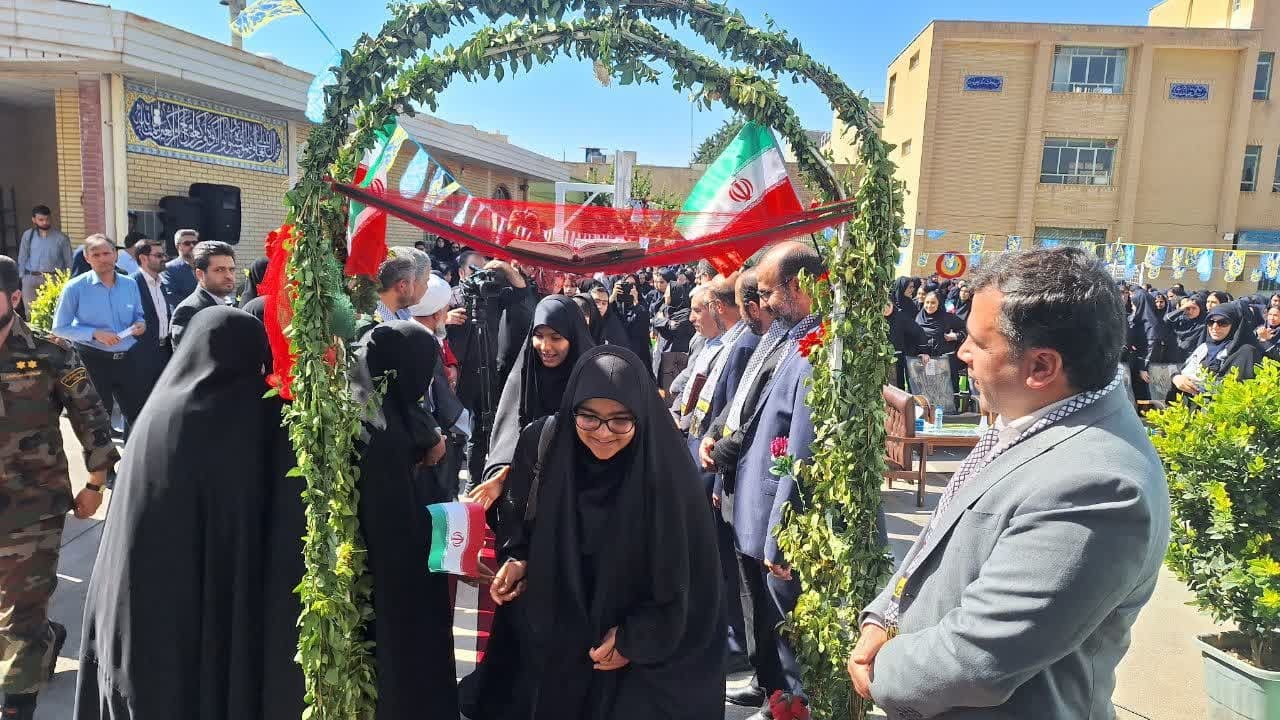 مجلس در حمایت از آموزش و پرورش جدی است مجلس در حمایت از آموزش و پرورش جدی است