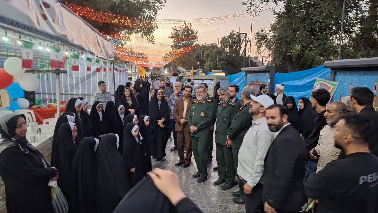 نمایشگاه « رسم باران» در قزوین افتتاح شد