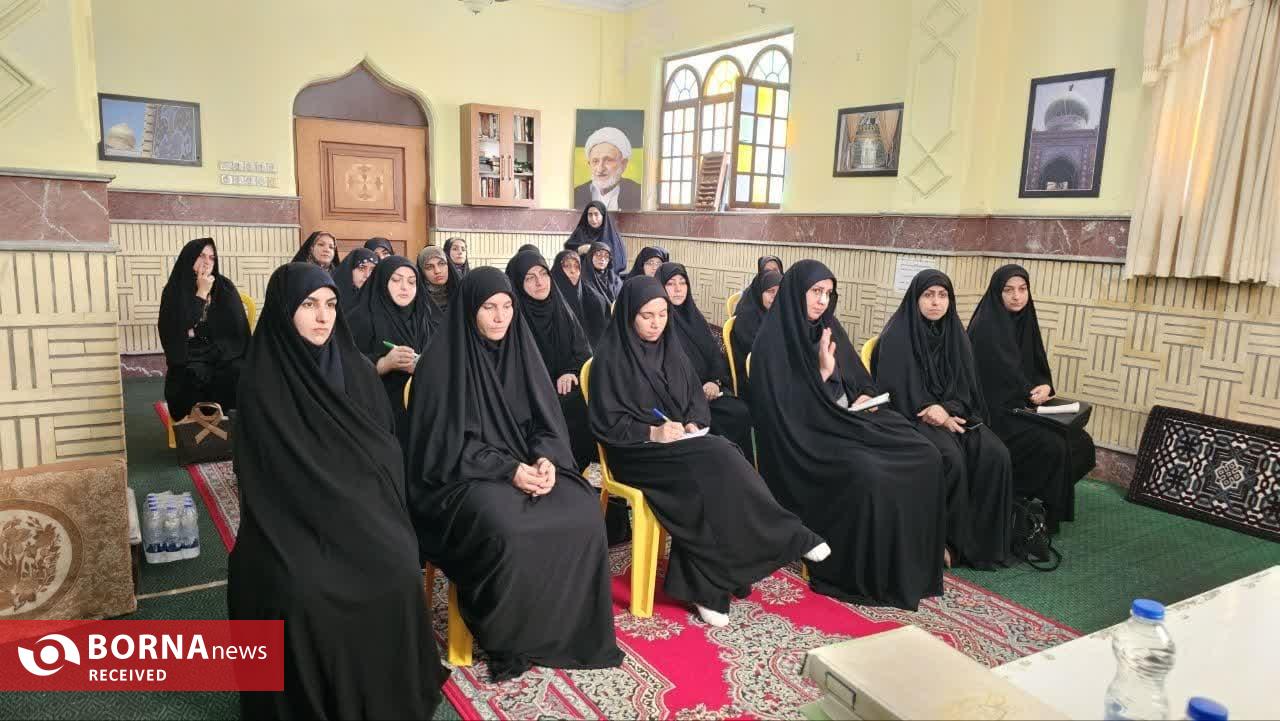 کانونهای مساجد شبکه گسترده مردمی در محلات هستند کانونهای مساجد شبکه گسترده مردمی در محلات هستند