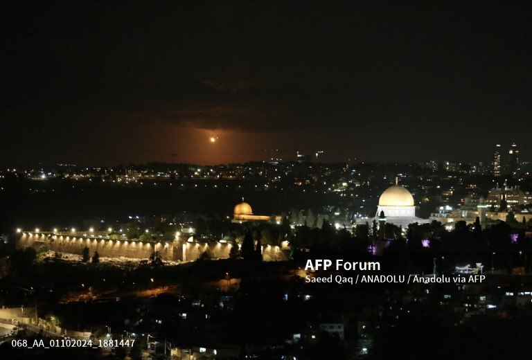 تصاویر خبرگزاری های دنیا از عملیات امشب سپاه تصاویر خبرگزاری های دنیا از عملیات امشب سپاه