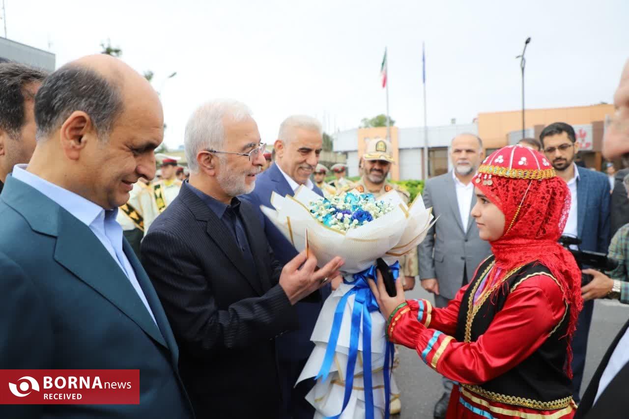 وزیر کشور وارد رشت شد