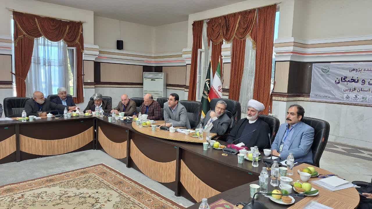 ۱۷۰ نخبه کشاورزی در سطح ملی و کشوری برگزیده شده اند ۱۷۰ نخبه کشاورزی در سطح ملی و کشوری برگزیده شده اند