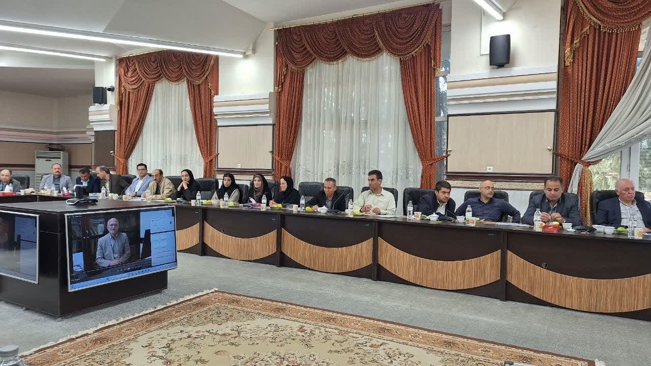 ۱۷۰ نخبه کشاورزی در سطح ملی و کشوری برگزیده شده اند ۱۷۰ نخبه کشاورزی در سطح ملی و کشوری برگزیده شده اند