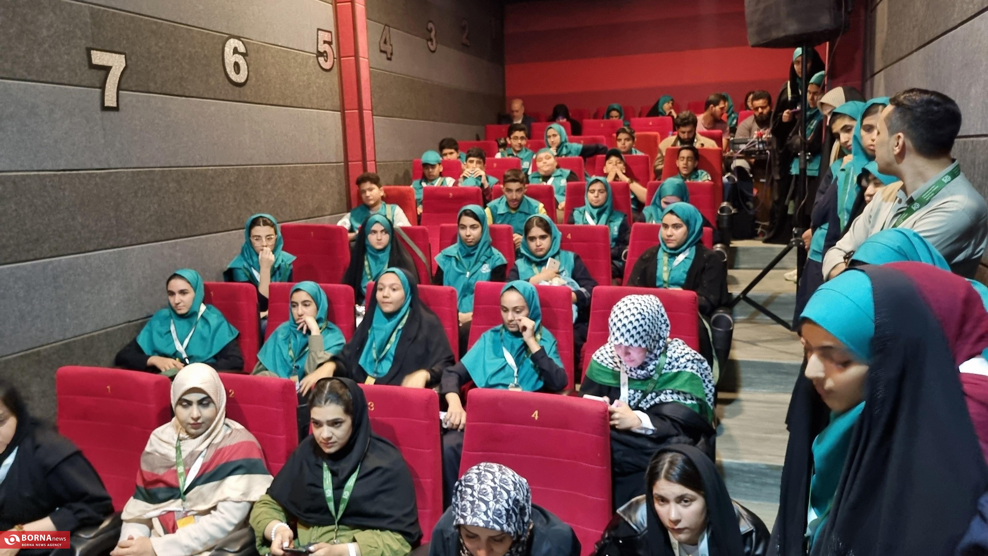 جشنواره بینالمللی کودک و نوجوان اصفهان هنری برای غزه، صلحی برای آینده/ جشنواره بینالمللی فیلم کودک و نوجوان اصفهان «شادی حق کودکان غزه است» را فریاد میزند جشنواره بینالمللی کودک و نوجوان اصفهان هنری برای غزه، صلحی برای آینده/ جشنواره بینالمللی فیلم کودک و نوجوان اصفهان «شادی حق کودکان غزه است» را فریاد میزند