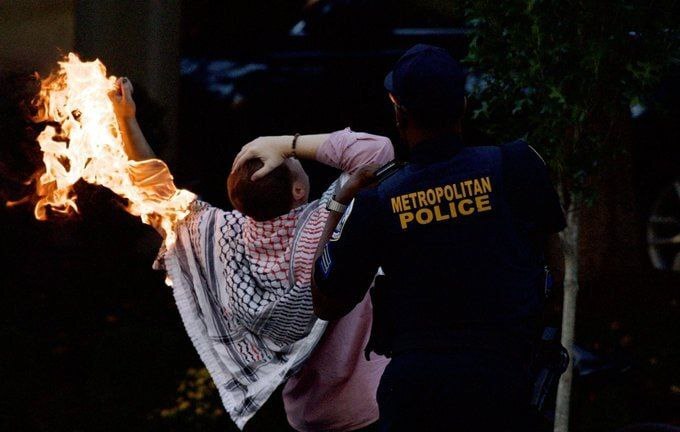 خودسوزی معترض حامی فلسطین در نزدیکی کاخ سفید+فیلم