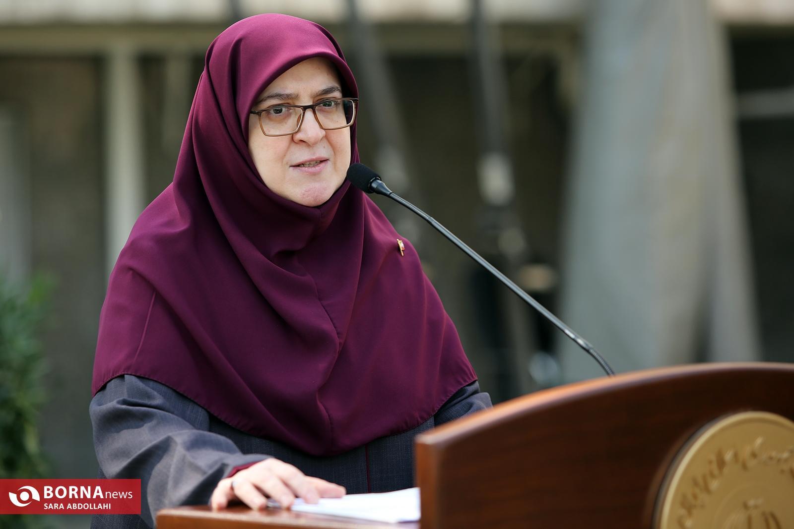 در نیم‌روز حاشیه جلسه هیات دولت چه گذشت؟