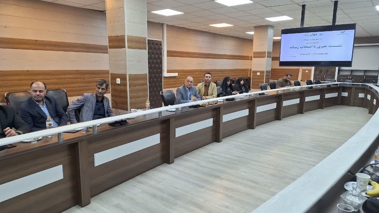 اداره پست استان قزوین برای اولین بار از زیان دهی خارج و سودآور شد اداره پست استان قزوین برای اولین بار از زیان دهی خارج و سودآور شد